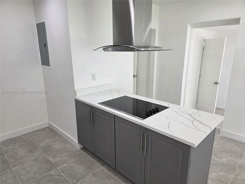En Renta: $4,100 (4 camas, 2 baños, 1634 Pies cuadrados)