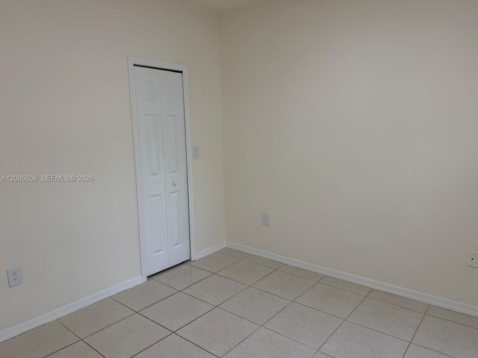 For Rent: $3,050 (3 beds, 2 baths, 1368 Square Feet)
