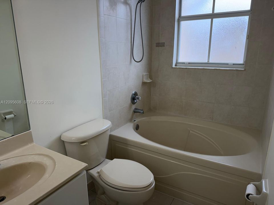 For Rent: $3,050 (3 beds, 2 baths, 1368 Square Feet)