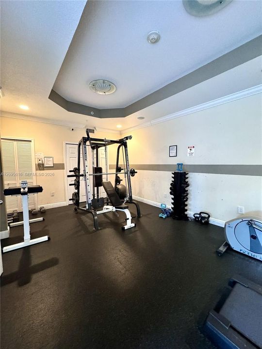 For Sale: $365,000 (2 beds, 2 baths, 1040 Square Feet)