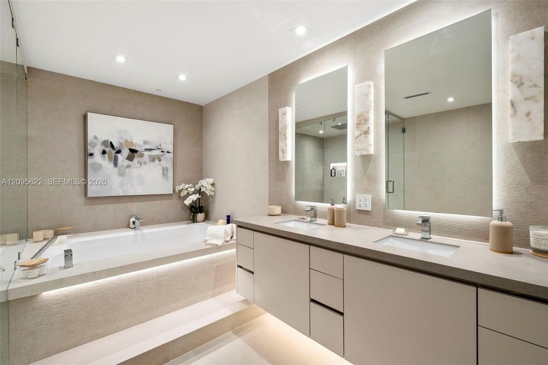 For Sale: $4,195,000 (3 beds, 3 baths, 3165 Square Feet)