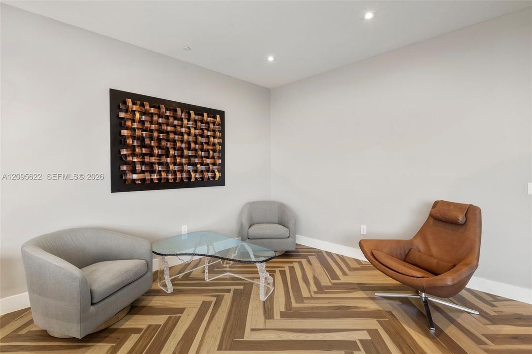 For Sale: $4,195,000 (3 beds, 3 baths, 3165 Square Feet)