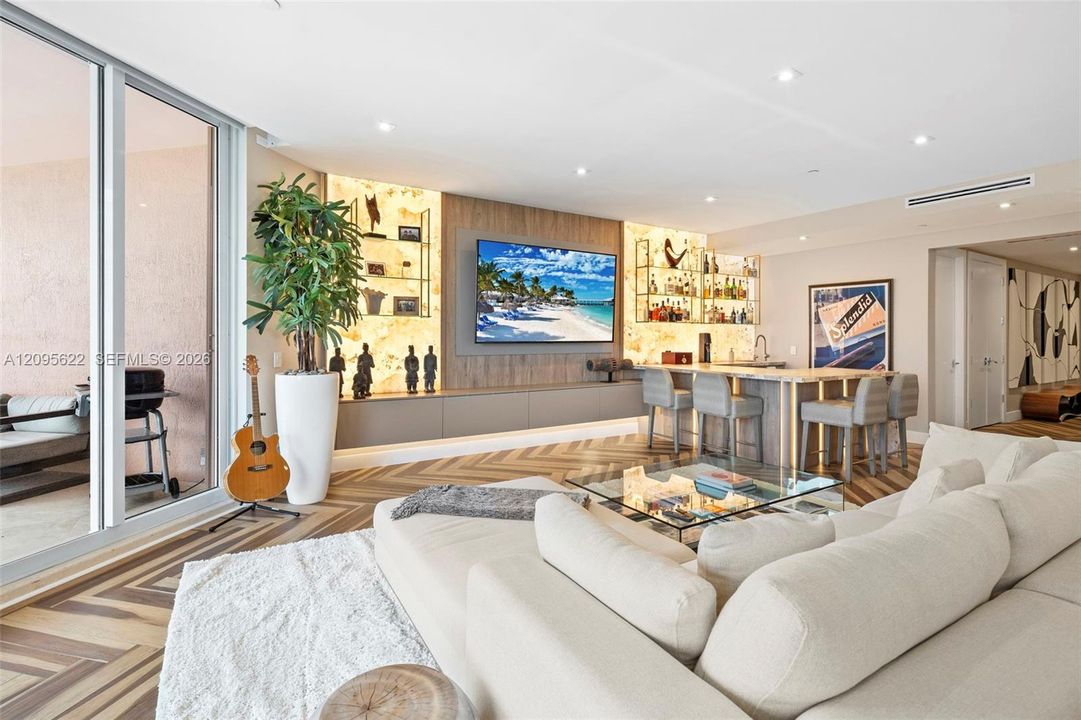 For Sale: $4,195,000 (3 beds, 3 baths, 3165 Square Feet)