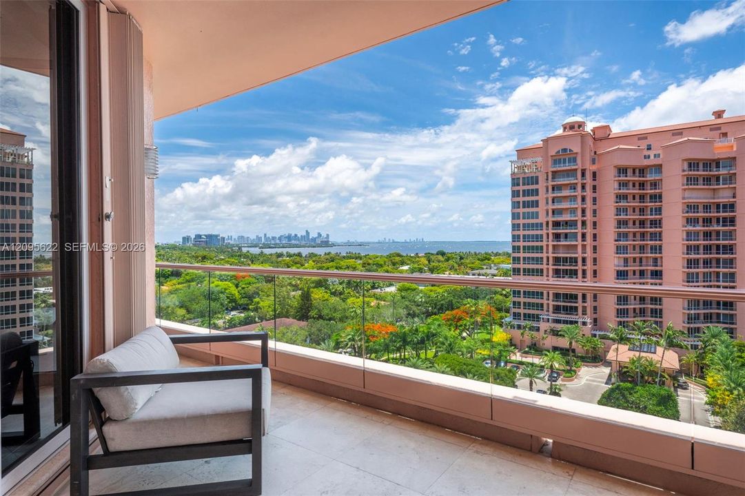 For Sale: $4,195,000 (3 beds, 3 baths, 3165 Square Feet)