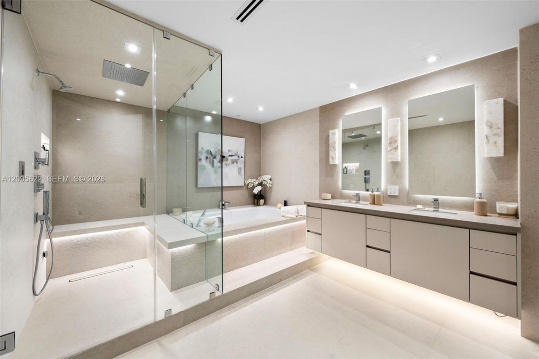 For Sale: $4,195,000 (3 beds, 3 baths, 3165 Square Feet)