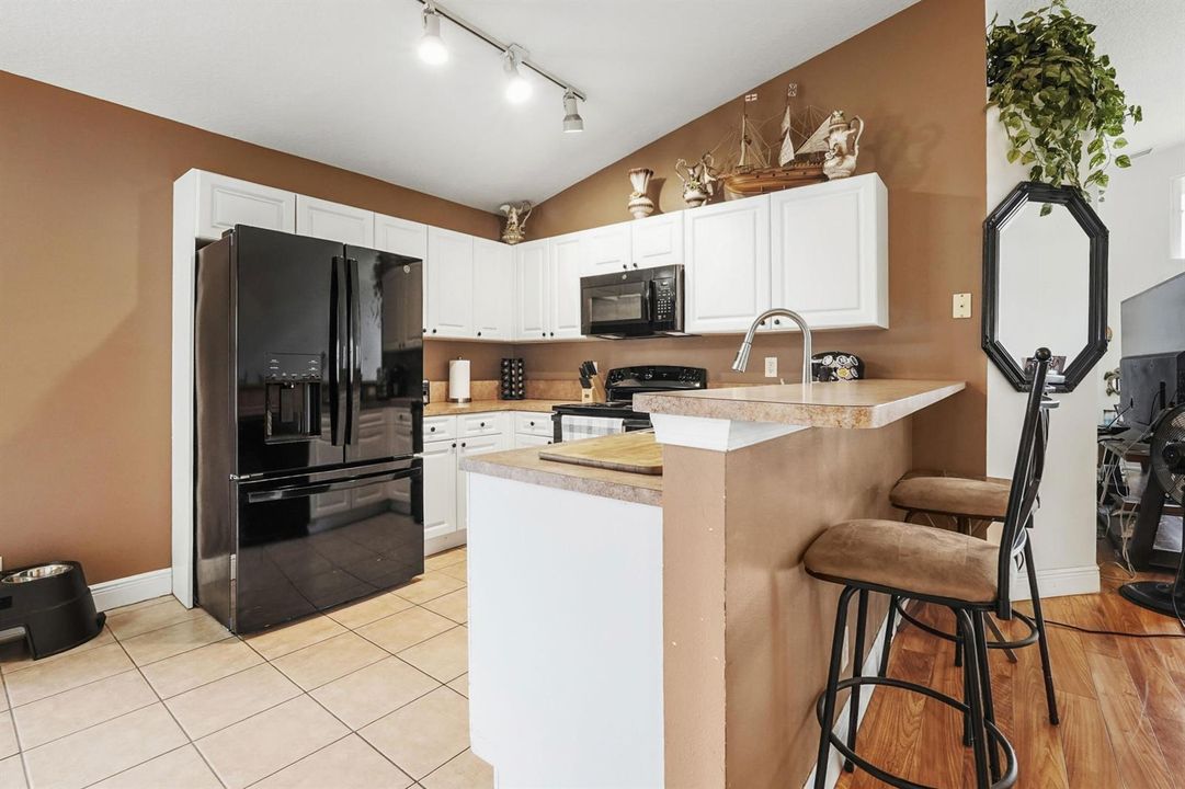11 Kitchen 01
