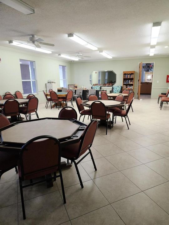 711 Lori Dr 204 card room