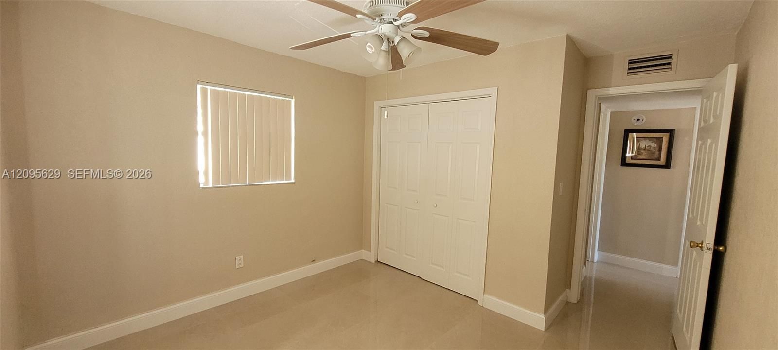For Sale: $269,000 (2 beds, 1 baths, 700 Square Feet)