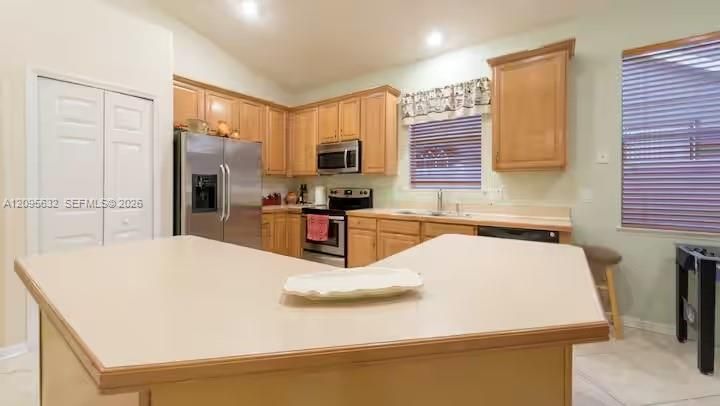 For Rent: $3,750 (4 beds, 2 baths, 0 Square Feet)