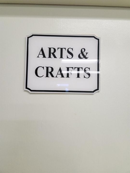 711 Lori Dr 204Arts and crafts