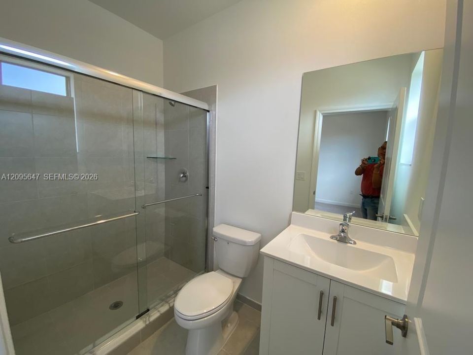 En Renta: $2,950 (3 camas, 2 baños, 1403 Pies cuadrados)