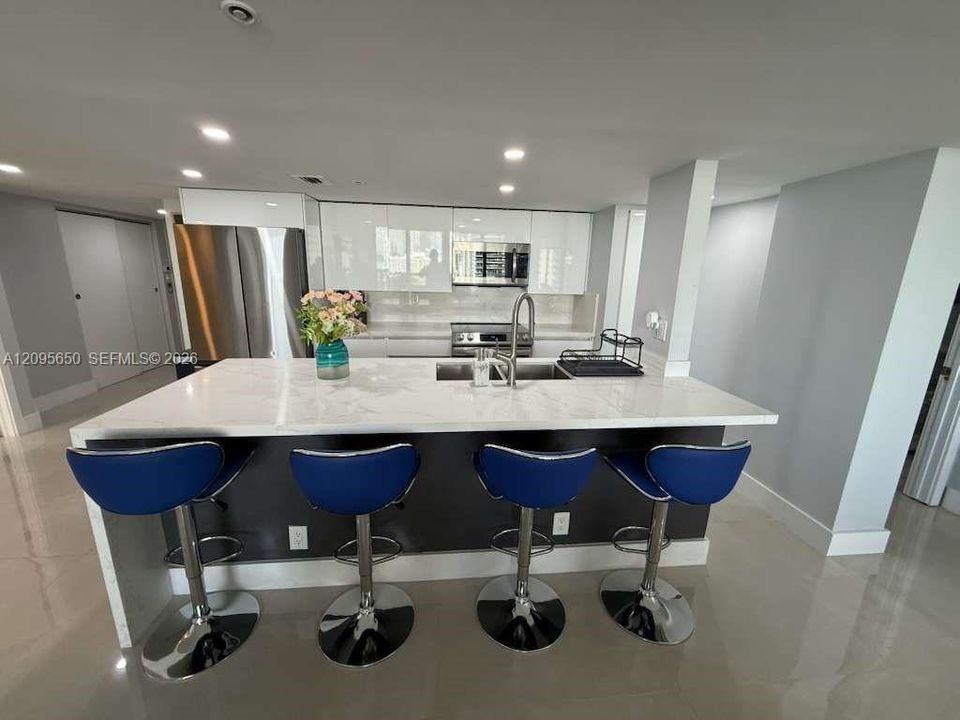 En Renta: $5,900 (2 camas, 2 baños, 1390 Pies cuadrados)