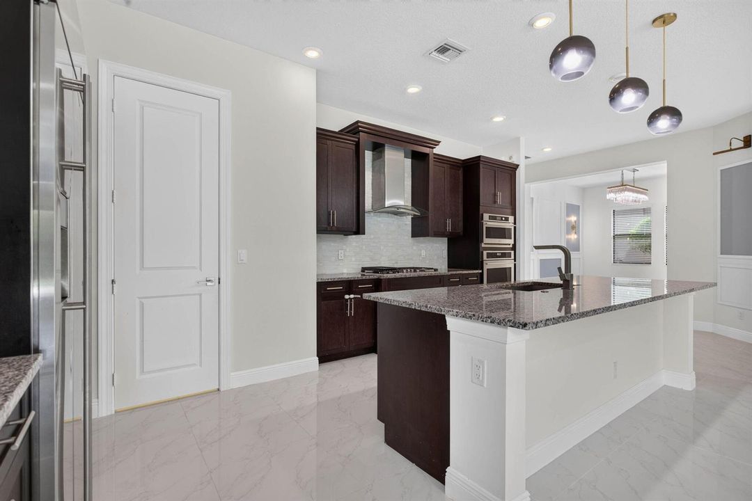 29-web-or-mls-11760-28