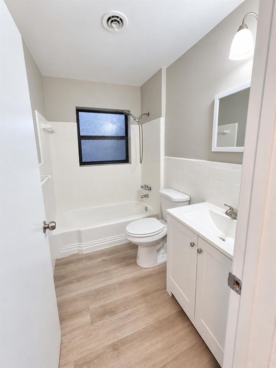 Full Bathroom
