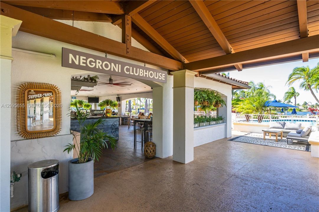 For Rent: $4,500 (2 beds, 2 baths, 1136 Square Feet)