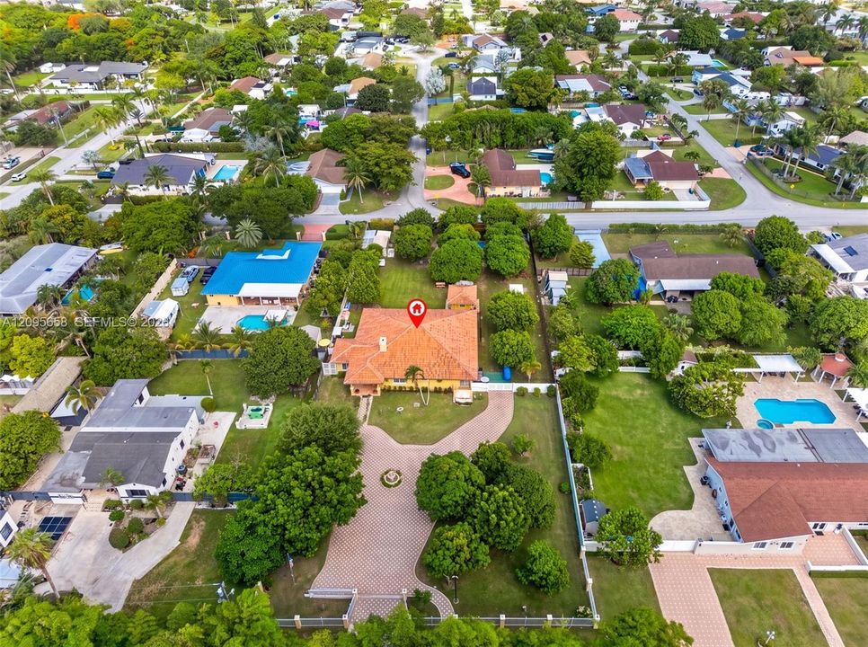 На продажу: $1,895,000 (3 спален, 3 ванн, 2841 Квадратных фут)