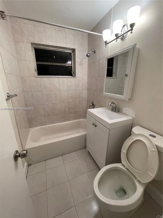 В аренду: $2,100 (2 спален, 1 ванн, 3237 Квадратных фут)
