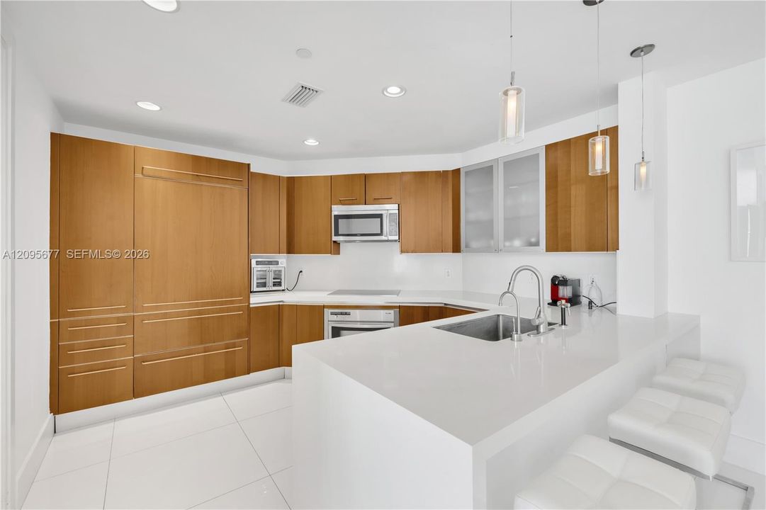 For Rent: $15,800 (2 beds, 2 baths, 1756 Square Feet)