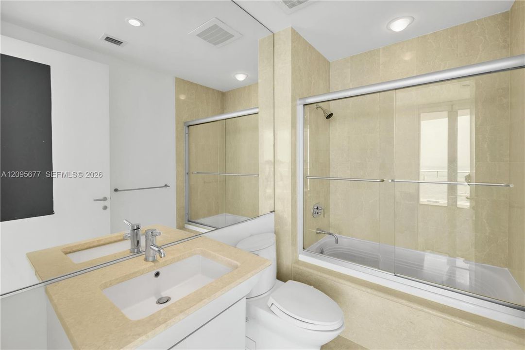 For Rent: $15,800 (2 beds, 2 baths, 1756 Square Feet)
