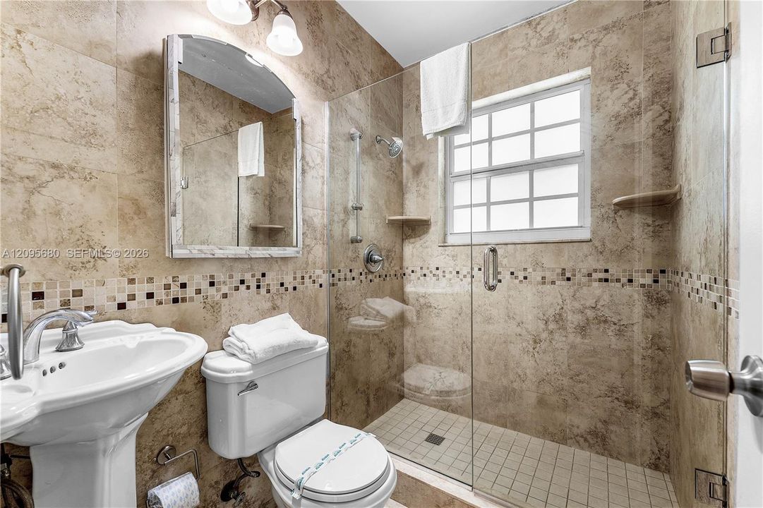 В аренду: $7,500 (4 спален, 2 ванн, 1863 Квадратных фут)