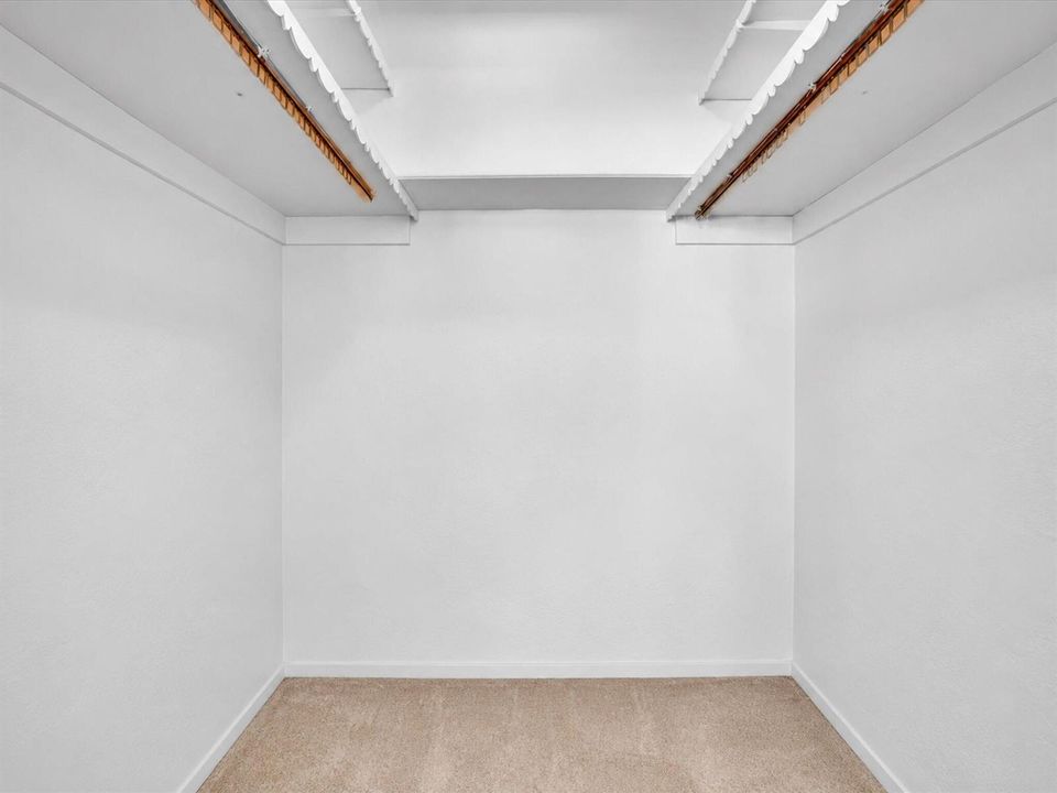 Walk-in closet