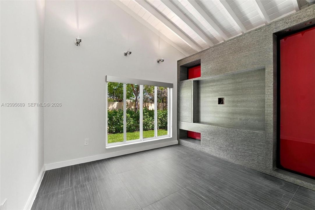For Rent: $8,700 (3 beds, 2 baths, 1911 Square Feet)