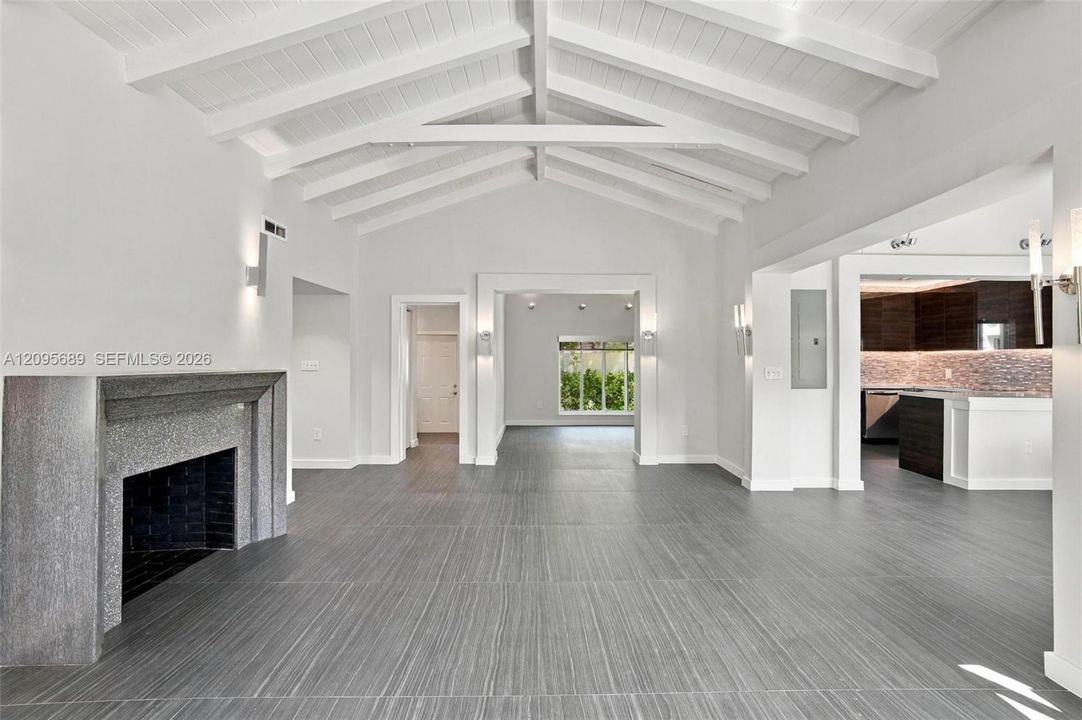 For Rent: $8,700 (3 beds, 2 baths, 1911 Square Feet)