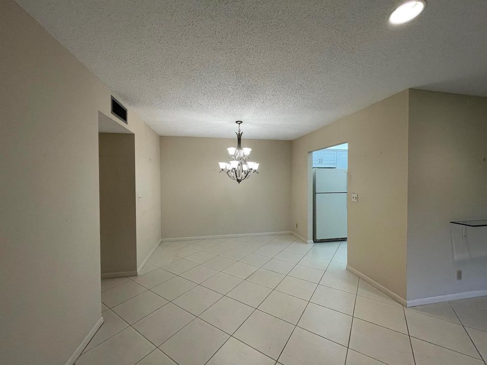 10 Dining Area