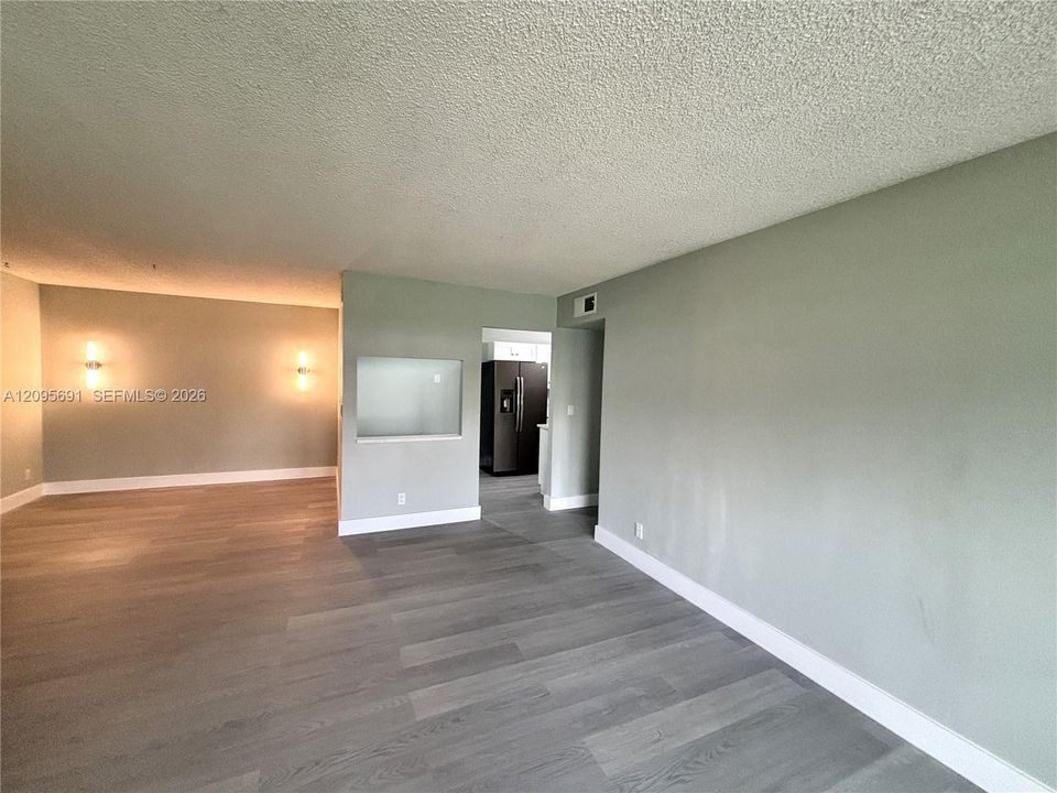 For Rent: $2,400 (3 beds, 2 baths, 1488 Square Feet)