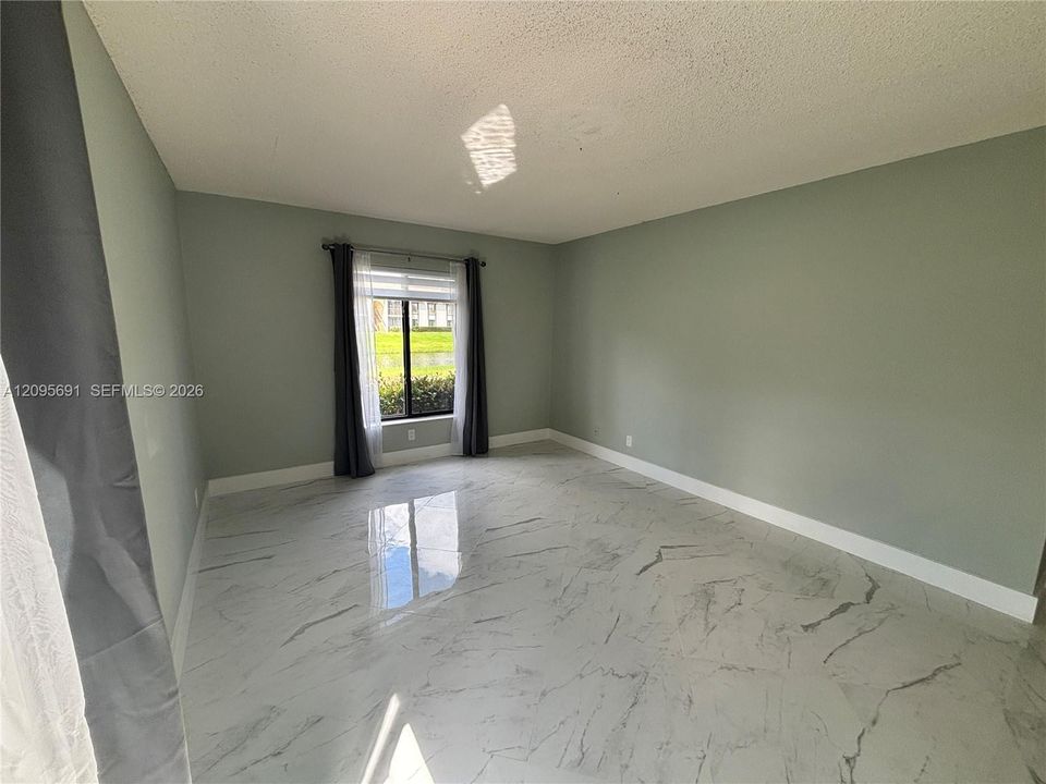 For Rent: $2,400 (3 beds, 2 baths, 1488 Square Feet)