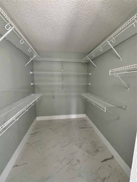 For Rent: $2,400 (3 beds, 2 baths, 1488 Square Feet)