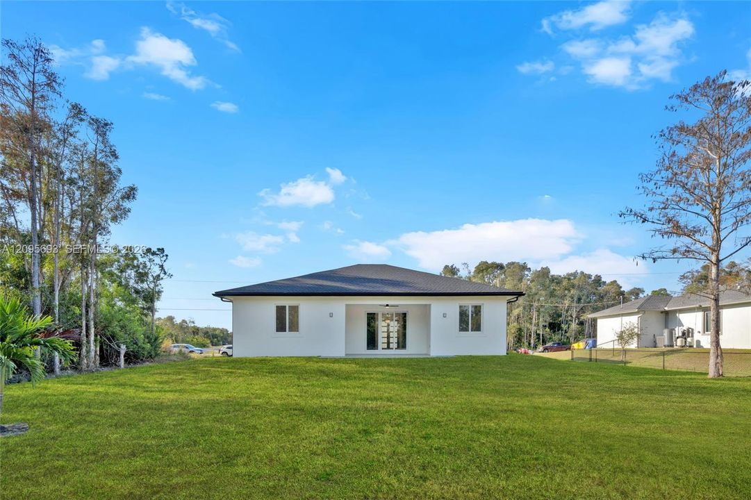 For Rent: $2,400 (4 beds, 2 baths, 0 Square Feet)