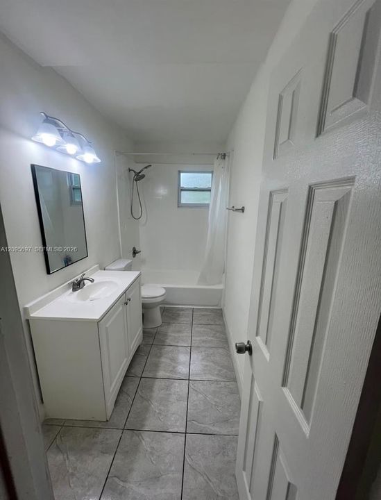 En Venta: $699,000 (4 camas, 2 baños, 1515 Pies cuadrados)