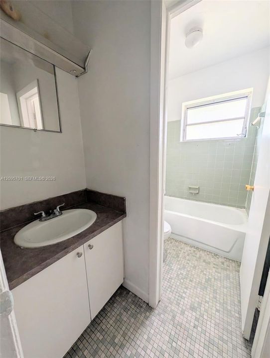 В аренду: $1,750 (2 спален, 1 ванн, 0 Квадратных фут)