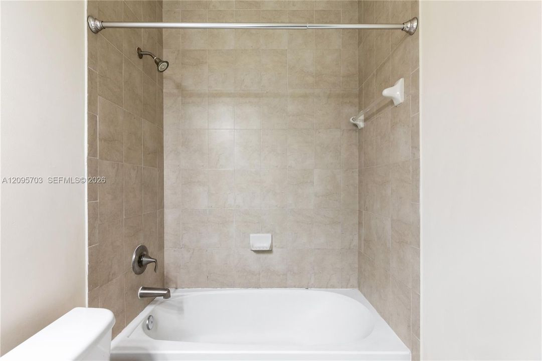 En Venta: $640,000 (3 camas, 2 baños, 1783 Pies cuadrados)