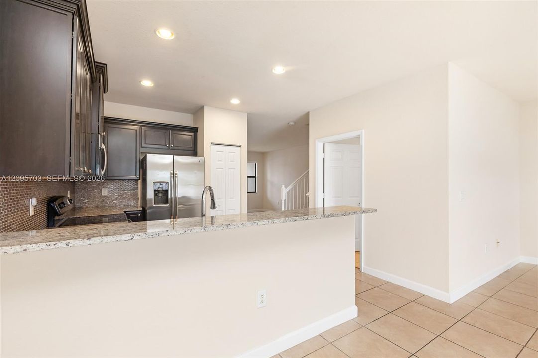 En Venta: $640,000 (3 camas, 2 baños, 1783 Pies cuadrados)