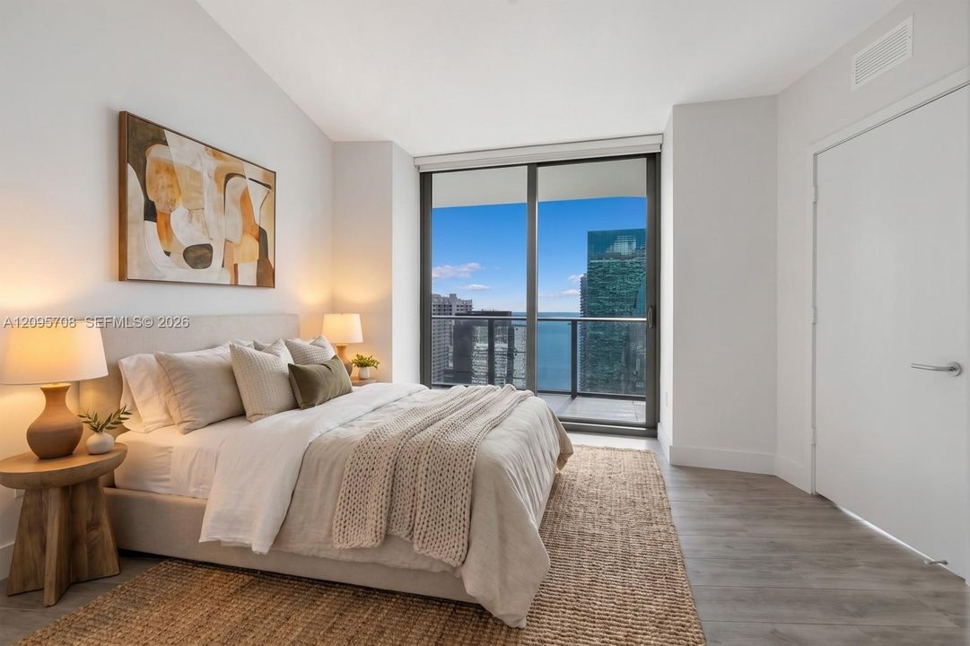 For Sale: $870,000 (2 beds, 2 baths, 1088 Square Feet)