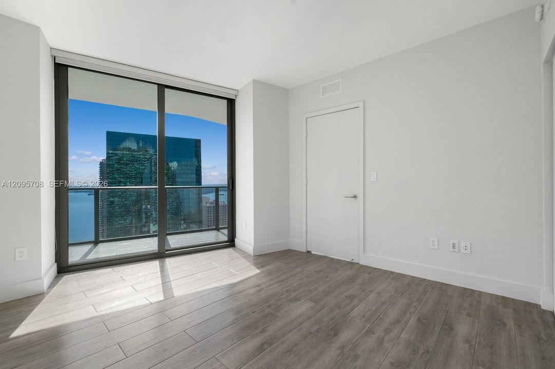 For Sale: $870,000 (2 beds, 2 baths, 1088 Square Feet)