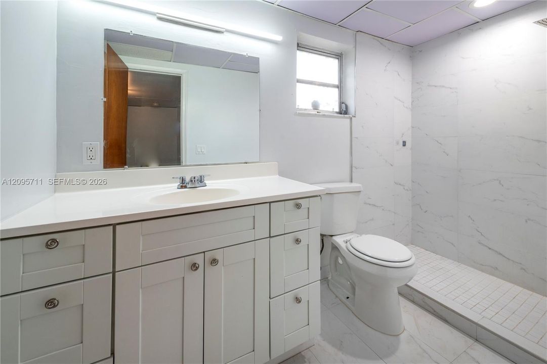 В аренду: $1,700 (1 спален, 1 ванн, 800 Квадратных фут)