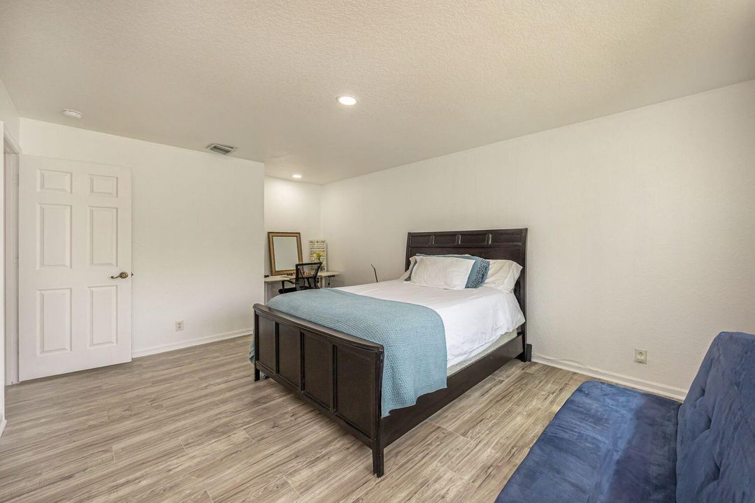 1500x1000 (33)
