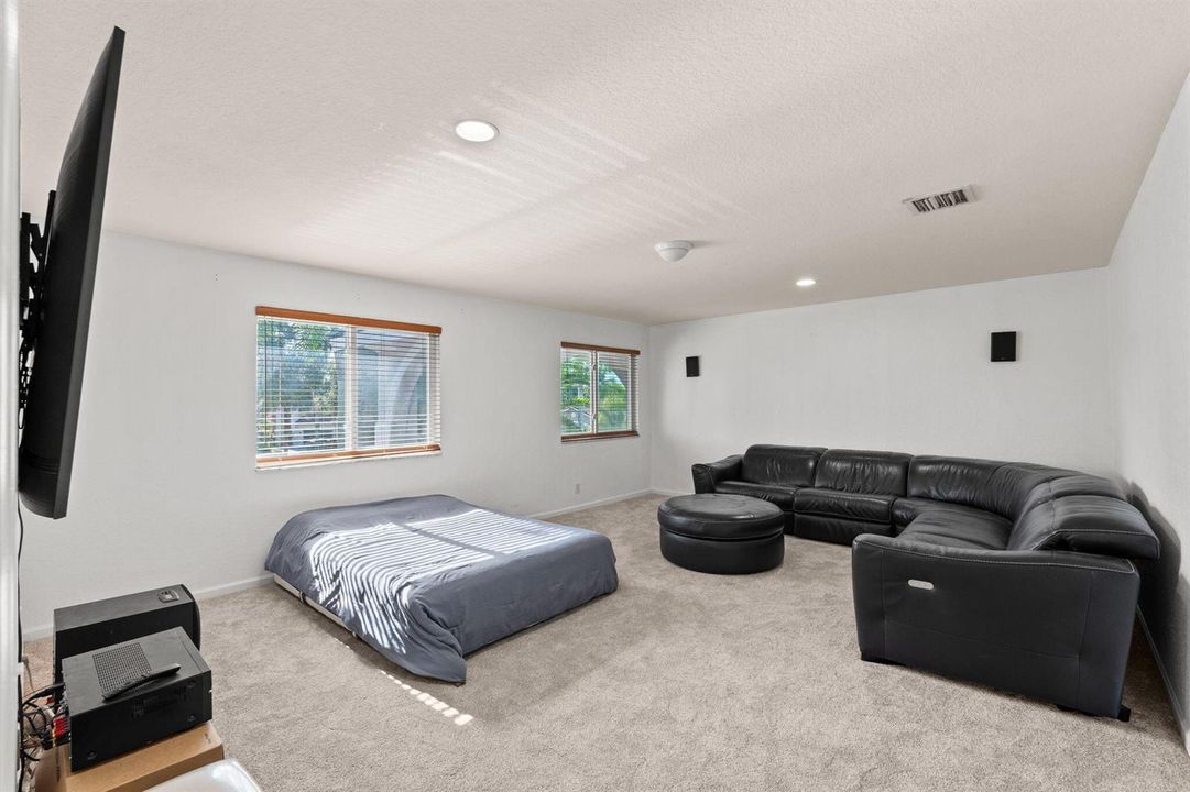 41-web-or-mls-A7400860