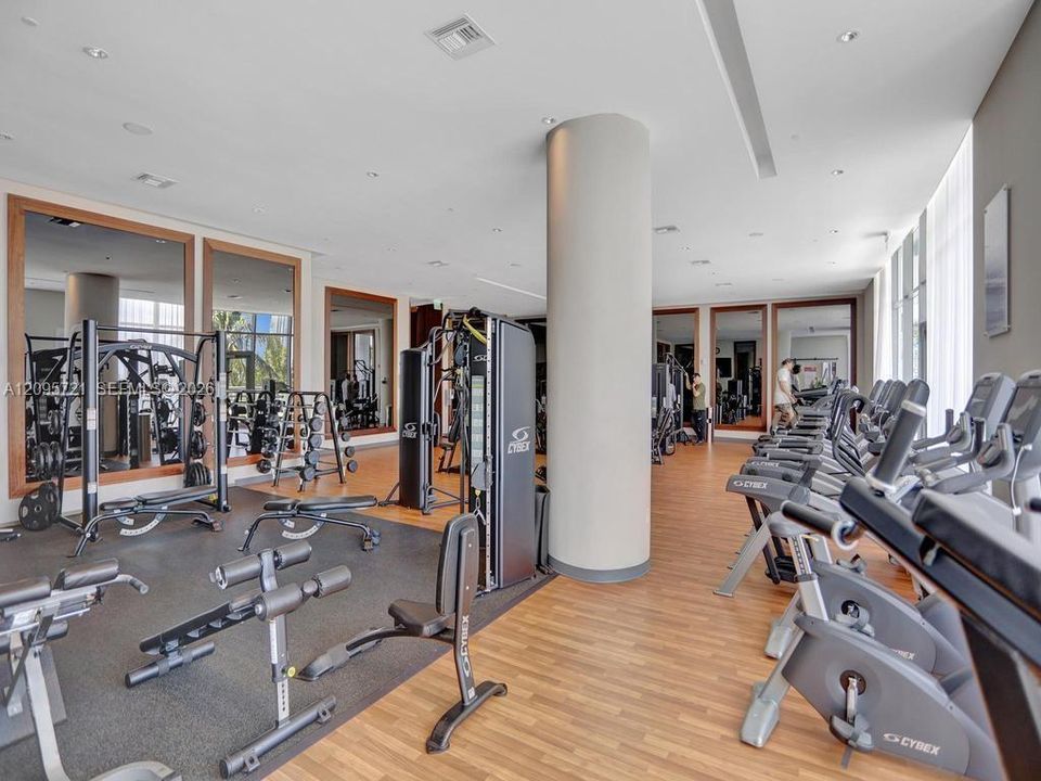 En Venta: $2,600,000 (4 camas, 5 baños, 2624 Pies cuadrados)