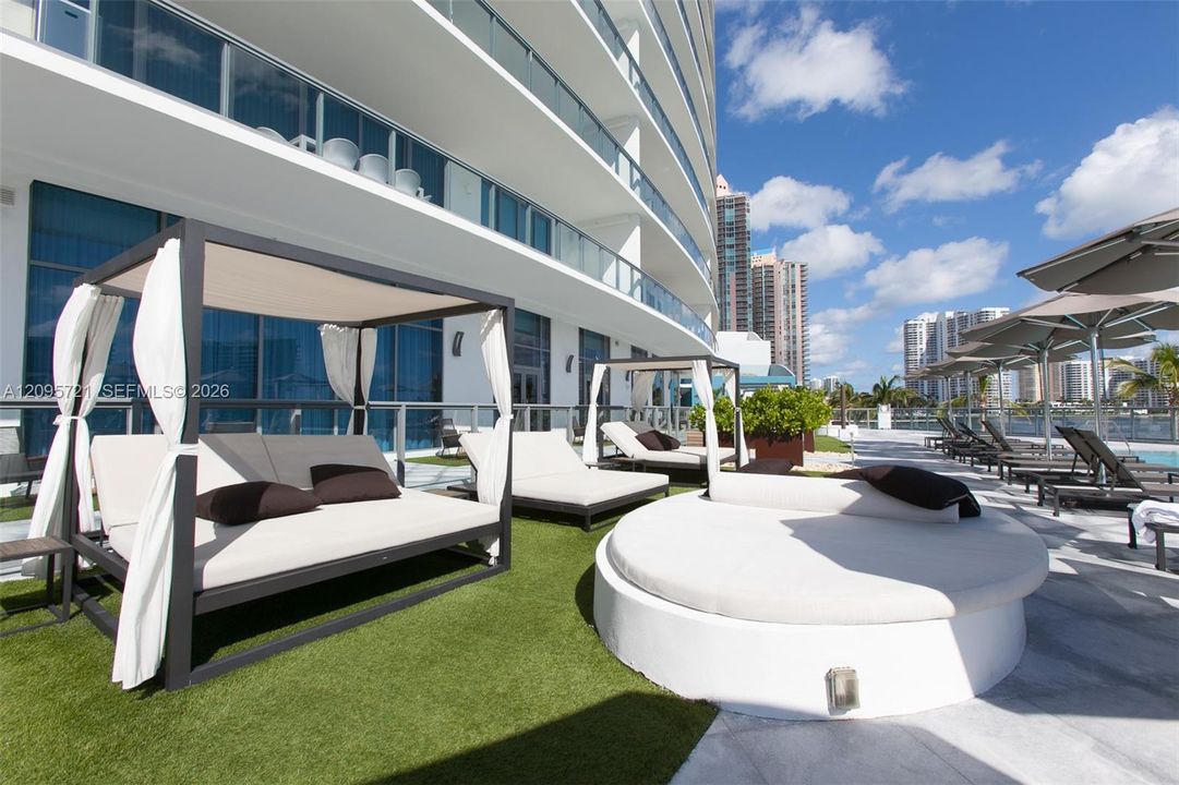 En Venta: $2,600,000 (4 camas, 5 baños, 2624 Pies cuadrados)