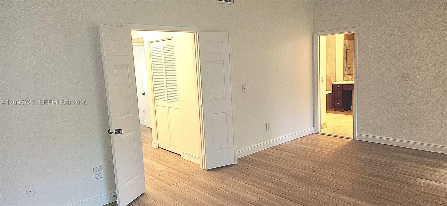 En Venta: $685,000 (3 camas, 2 baños, 2070 Pies cuadrados)