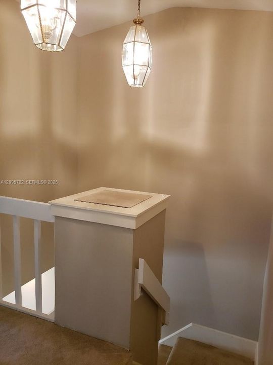 En Venta: $685,000 (3 camas, 2 baños, 2070 Pies cuadrados)