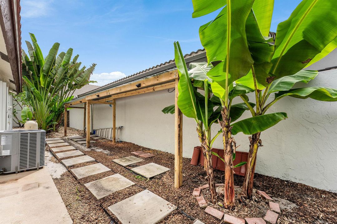 035-3145WestQuaysideDrive-Hollywood-FL-3