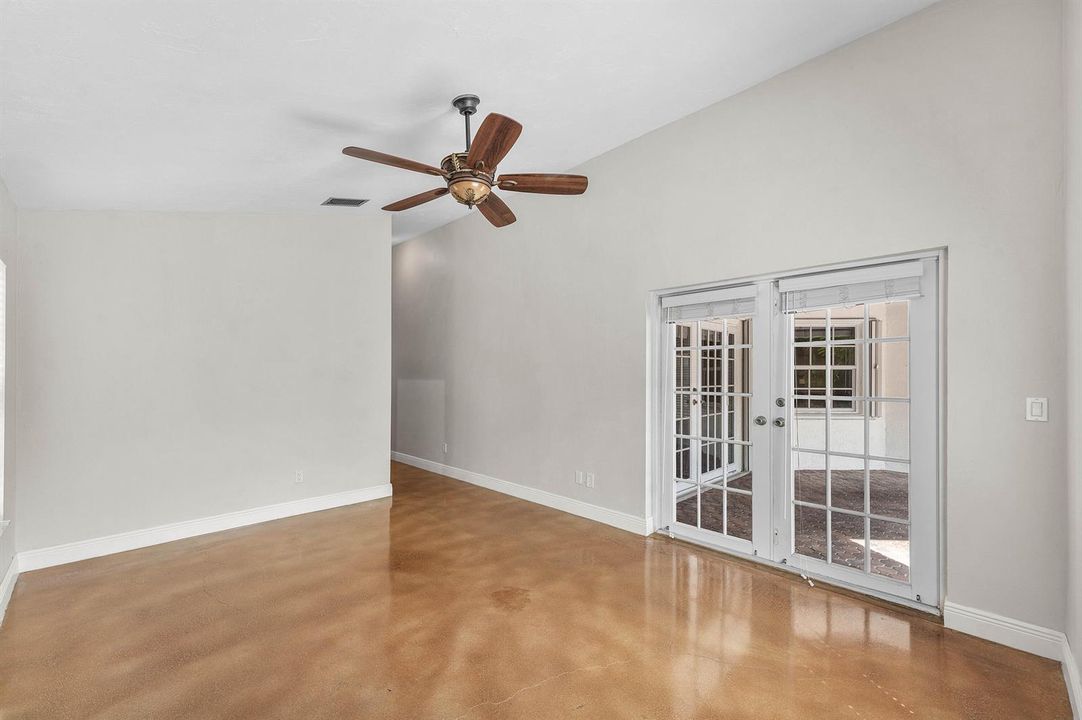 021-3145WestQuaysideDrive-Hollywood-FL-3