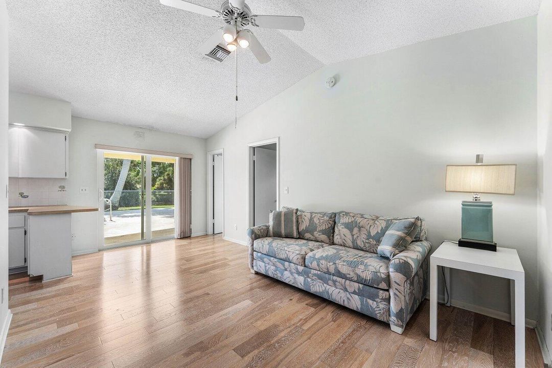 009-128SandpiperAvenue-RoyalPalmBeach-FL