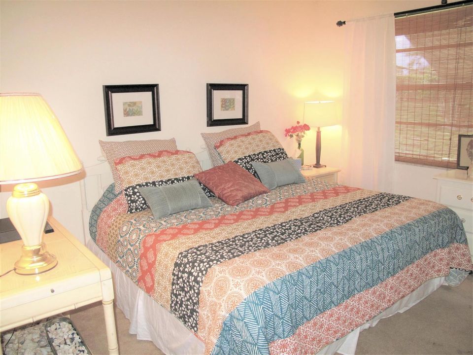 Guest BR king size bed