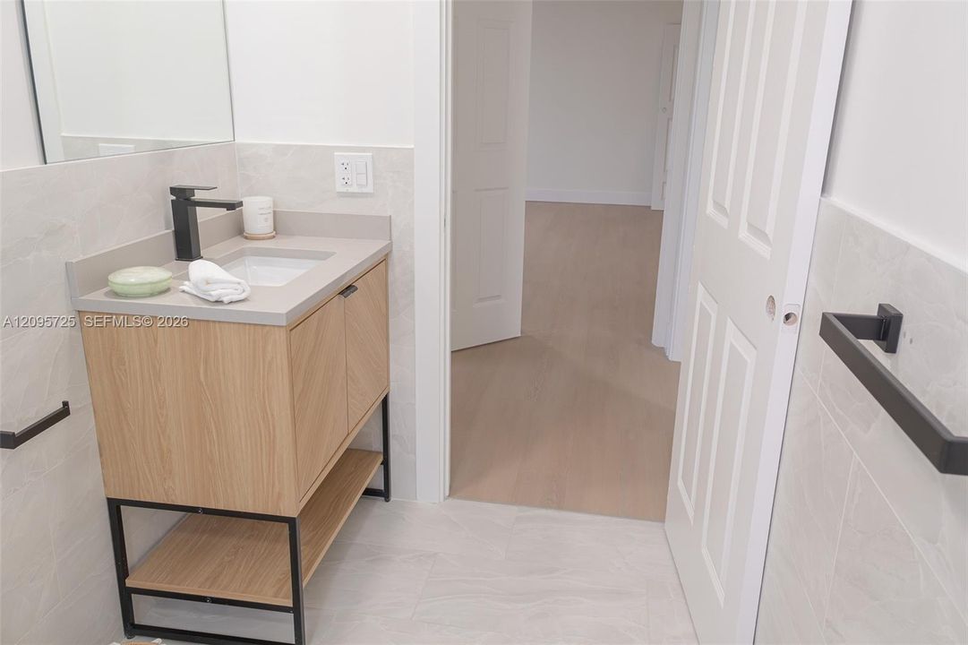For Rent: $4,000 (3 beds, 2 baths, 1716 Square Feet)
